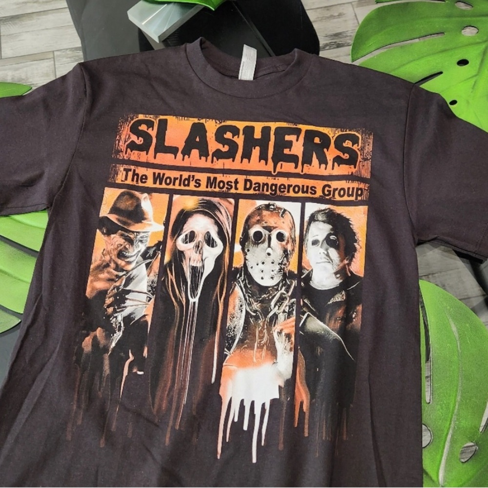 “Slashers- Worlds Most Dangerous” Graphic Tee- Size Medium